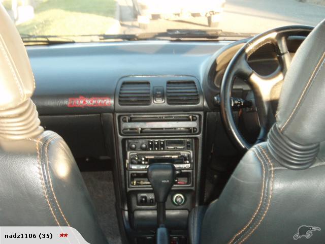 eunos_100_keskikonsoli.jpg