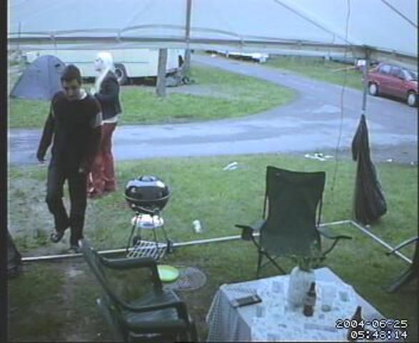20040625054814-00.jpg